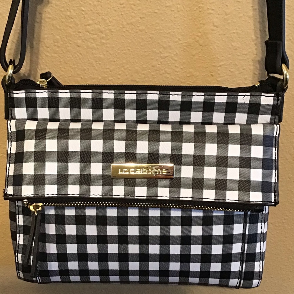 🔥🔥SALE🔥🔥NEW Liz Claiborne Crossbody Purse